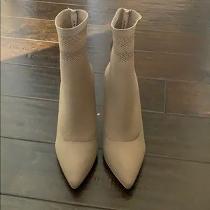 Never worn Steve Madden shoes